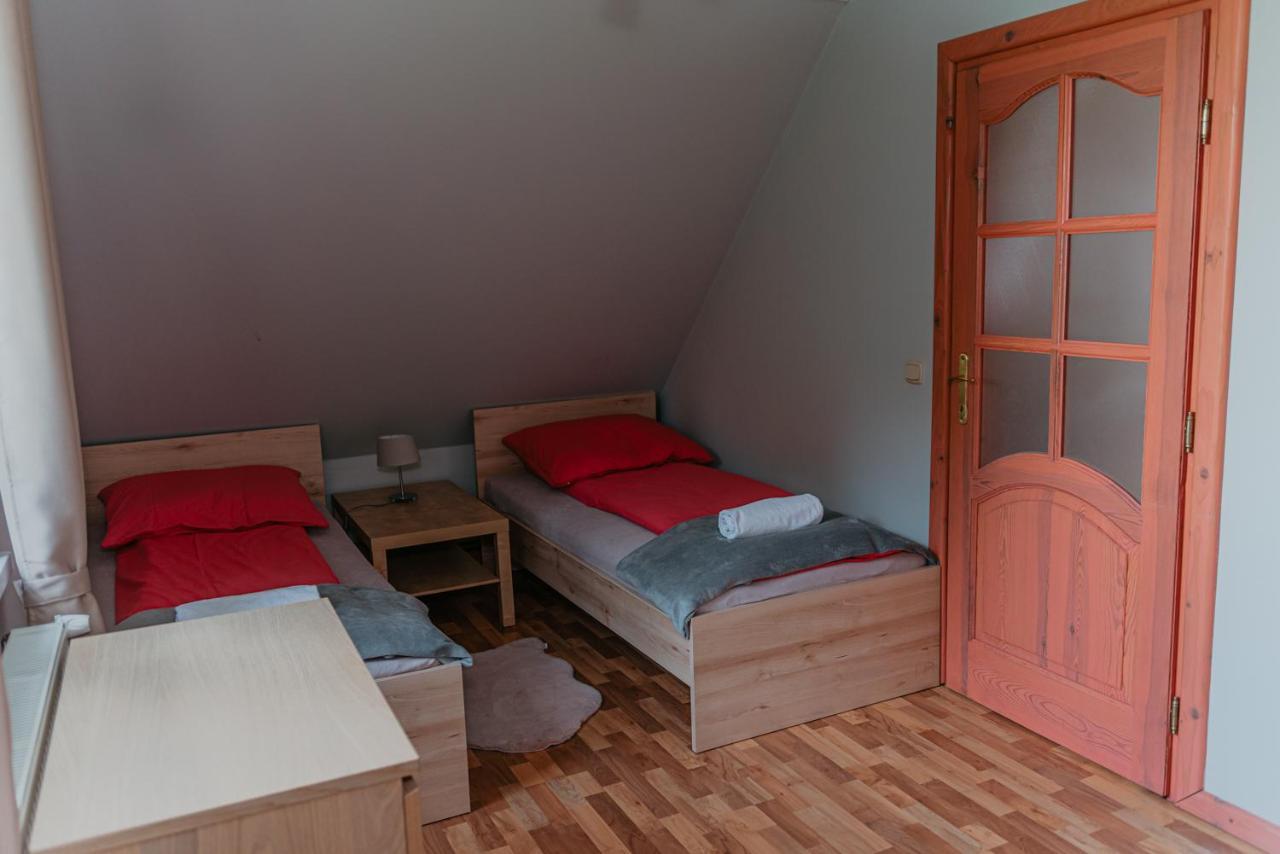 Szmaragdowy Domek Nowy Wisnicz Экстерьер фото